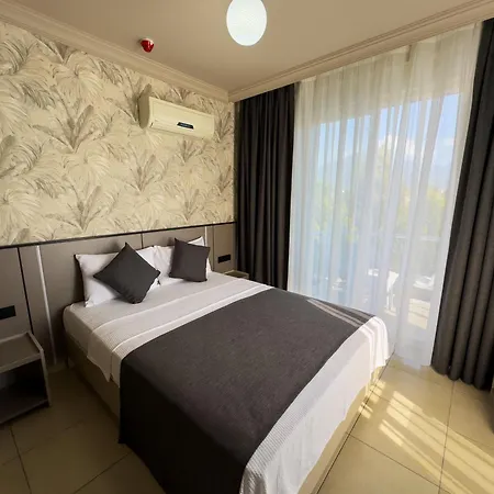 Sardunya מלון 3*